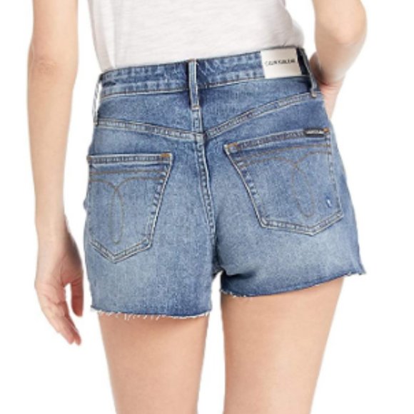 Women's Denim weekend shorts - Picture 3 of 3